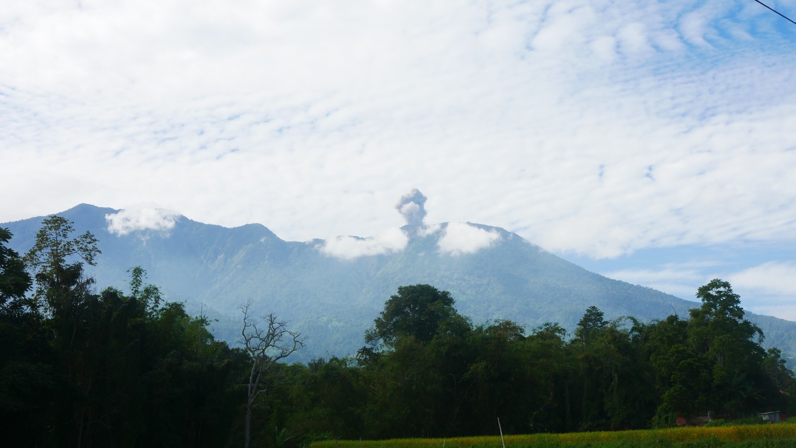 Gunung Marapi Erupsi (Foto:Minangsatu)